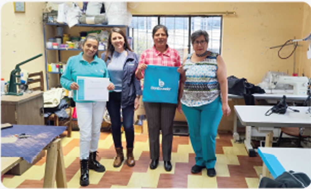 MUJERES TRABAJADORAS